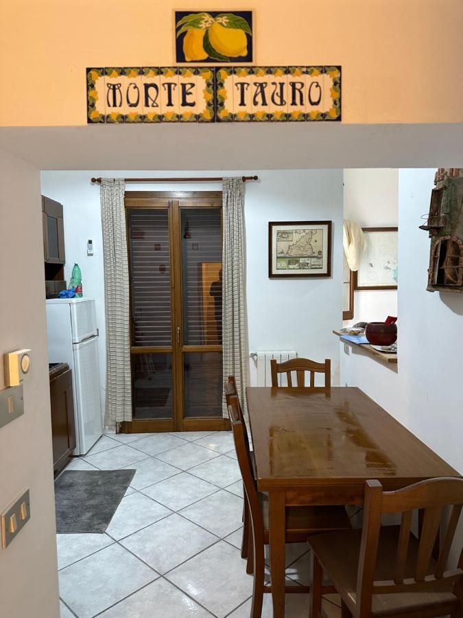 Monte Tauro Apartment 타오르미나 외부 사진
